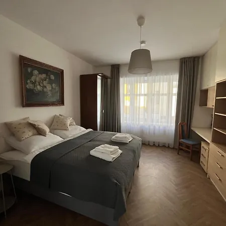 Apartament Na Valesince *